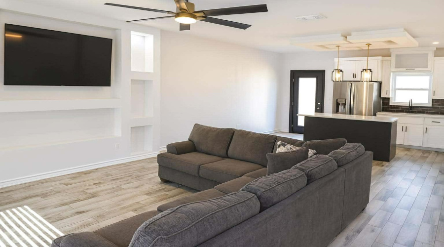 602 Bluebeard Ct., Laredo, Texas 78046, 3 Bedrooms Bedrooms, 4 Rooms Rooms,2 BathroomsBathrooms,Residential,For Sale,602 Bluebeard Ct.,20263999