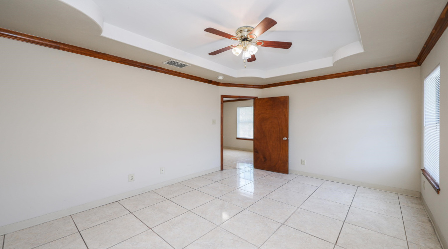 2704 San Agustin Ave, Laredo, Texas 78040, 2 Bedrooms Bedrooms, 4 Rooms Rooms,2 BathroomsBathrooms,Residential,For Rent,2704 San Agustin Ave,20264000