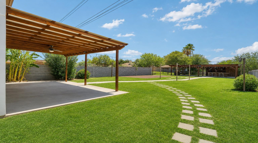 517 Puig Dr, Laredo, Texas 78045, 4 Bedrooms Bedrooms, 8 Rooms Rooms,4 BathroomsBathrooms,Residential,For Sale,517 Puig Dr,20264002