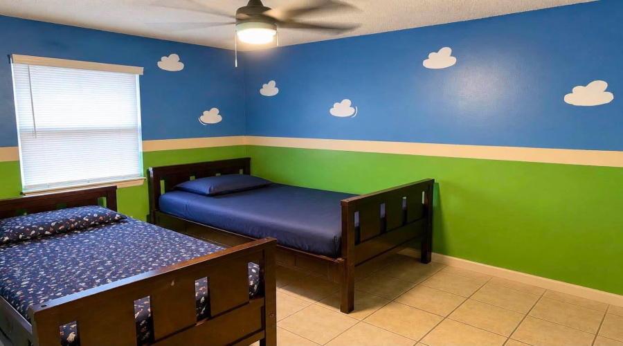 3803 S Lost Creek Lp, Laredo, Texas 78046, 3 Bedrooms Bedrooms, 5 Rooms Rooms,2 BathroomsBathrooms,Residential,For Sale,3803 S Lost Creek Lp,20264003