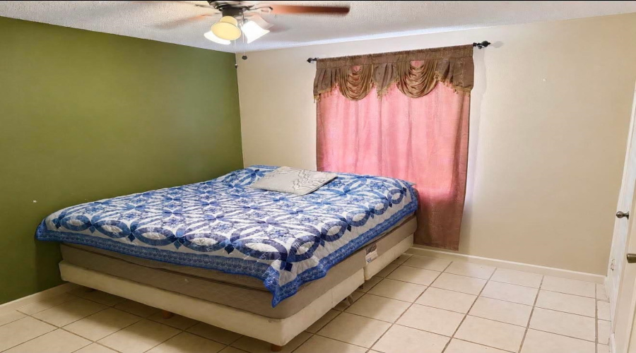 3803 S Lost Creek Lp, Laredo, Texas 78046, 3 Bedrooms Bedrooms, 5 Rooms Rooms,2 BathroomsBathrooms,Residential,For Sale,3803 S Lost Creek Lp,20264003
