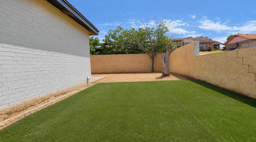 3803 S Lost Creek Lp, Laredo, Texas 78046, 3 Bedrooms Bedrooms, 5 Rooms Rooms,2 BathroomsBathrooms,Residential,For Sale,3803 S Lost Creek Lp,20264003