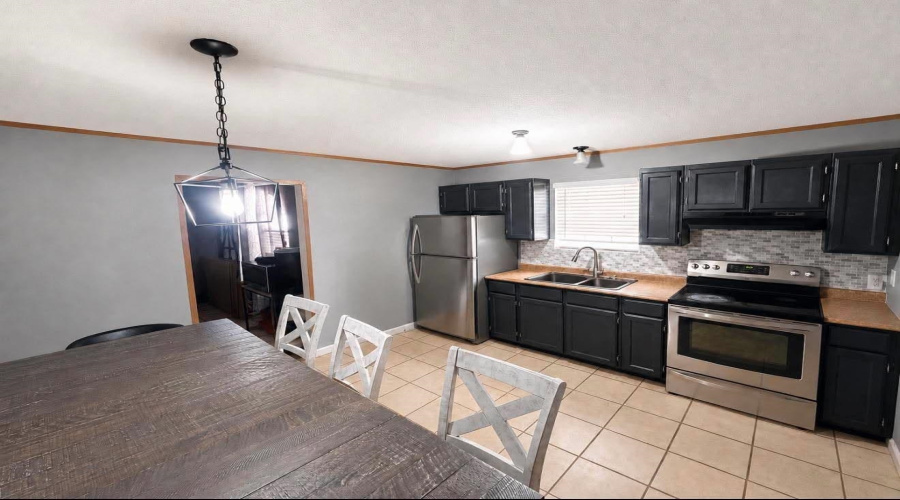 3803 S Lost Creek Lp, Laredo, Texas 78046, 3 Bedrooms Bedrooms, 5 Rooms Rooms,2 BathroomsBathrooms,Residential,For Sale,3803 S Lost Creek Lp,20264003