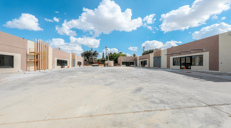 3515 Jaime Zapata Memorial Hwy, Laredo, Texas 78043, 6 Rooms Rooms,1 BathroomBathrooms,Commercial retail/office,For Rent,3515 Jaime Zapata Memorial Hwy,20264022