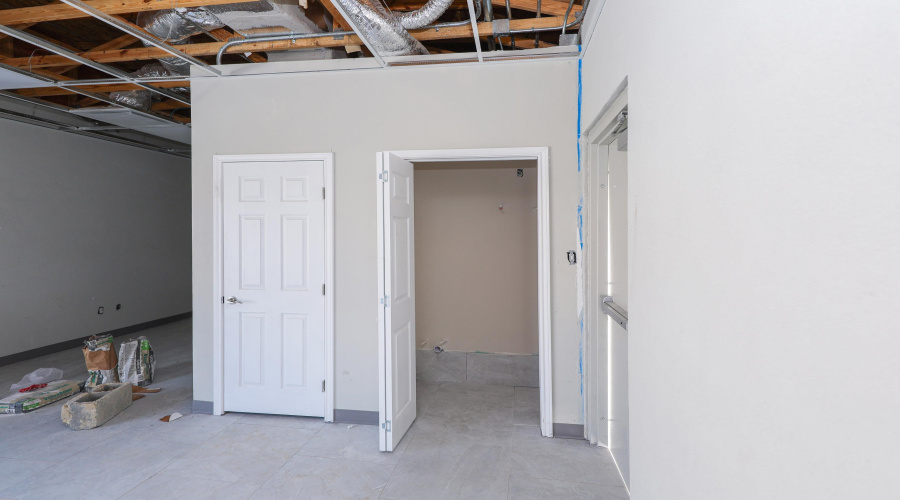 3515 Jaime Zapata Memorial Hwy, Laredo, Texas 78043, 6 Rooms Rooms,1 BathroomBathrooms,Commercial retail/office,For Rent,3515 Jaime Zapata Memorial Hwy,20264023