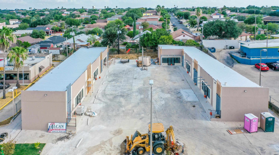 3515 Jaime Zapata Memorial Hwy, Laredo, Texas 78043, 6 Rooms Rooms,1 BathroomBathrooms,Commercial retail/office,For Rent,3515 Jaime Zapata Memorial Hwy,20264023