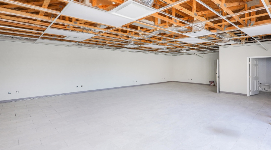 3515 Jaime Zapata Memorial Hwy, Laredo, Texas 78043, 6 Rooms Rooms,1 BathroomBathrooms,Commercial retail/office,For Rent,3515 Jaime Zapata Memorial Hwy,20264023