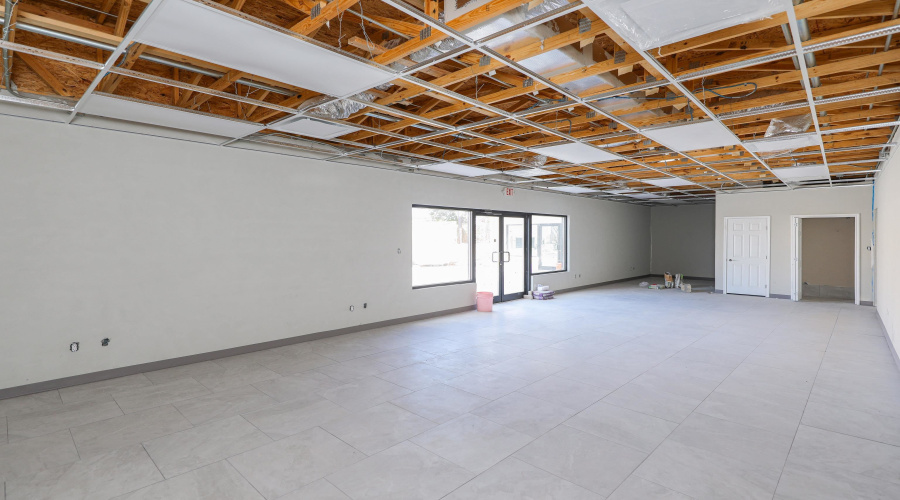 3515 Jaime Zapata Memorial Hwy, Laredo, Texas 78043, 6 Rooms Rooms,1 BathroomBathrooms,Commercial retail/office,For Rent,3515 Jaime Zapata Memorial Hwy,20264025