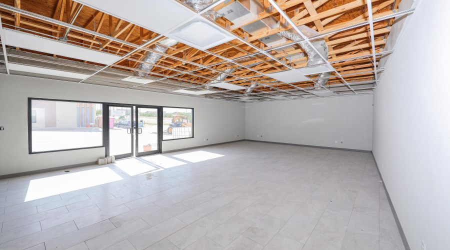 3515 Jaime Zapata Memorial Hwy, Laredo, Texas 78043, 6 Rooms Rooms,1 BathroomBathrooms,Commercial retail/office,For Rent,3515 Jaime Zapata Memorial Hwy,20264025
