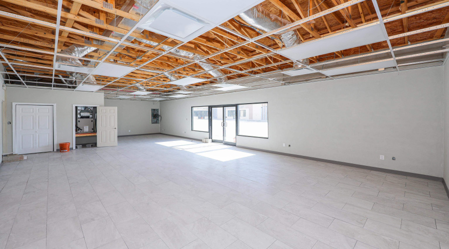3515 Jaime Zapata Memorial Hwy, Laredo, Texas 78043, 6 Rooms Rooms,1 BathroomBathrooms,Commercial retail/office,For Rent,3515 Jaime Zapata Memorial Hwy,20264025