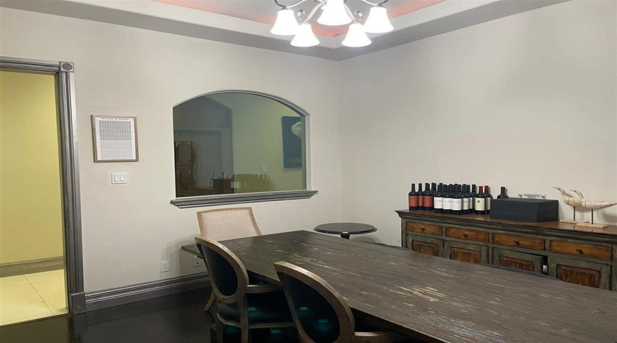 315 Calle Del Norte, Laredo, Texas 78041, 1 Room Rooms,2 BathroomsBathrooms,Commercial retail/office,For Sale,315 Calle Del Norte,20264030