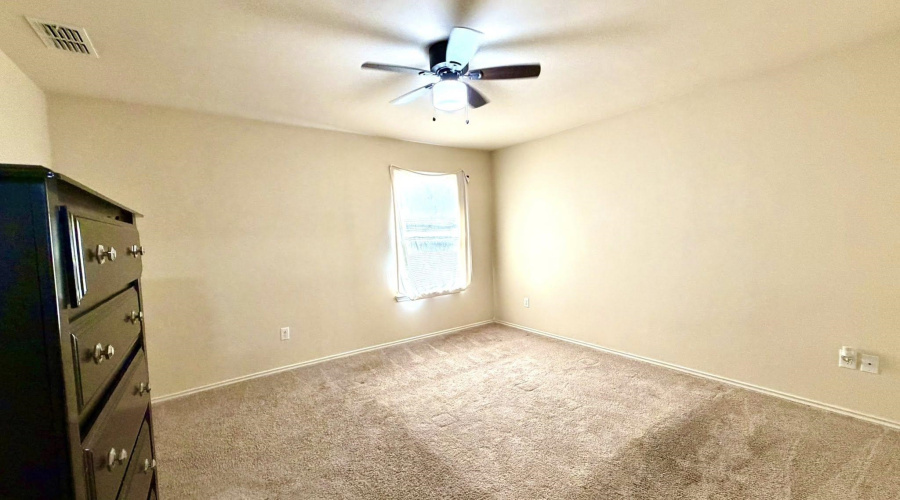 3417 Armando Pena Dr, Laredo, Texas 78046, 3 Bedrooms Bedrooms, 6 Rooms Rooms,2 BathroomsBathrooms,Residential,For Sale,3417 Armando Pena Dr,20260953