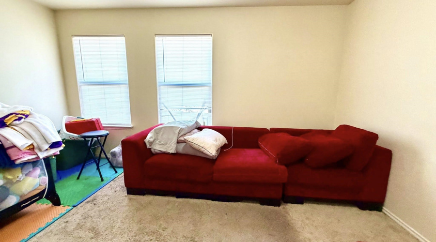 3417 Armando Pena Dr, Laredo, Texas 78046, 3 Bedrooms Bedrooms, 6 Rooms Rooms,2 BathroomsBathrooms,Residential,For Sale,3417 Armando Pena Dr,20260953
