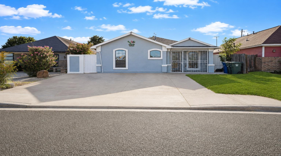 4620 Santa Martha Blvd, LAREDO, Texas 78046, 4 Bedrooms Bedrooms, 7 Rooms Rooms,3 BathroomsBathrooms,Residential,For Sale,4620 Santa Martha Blvd,20264009