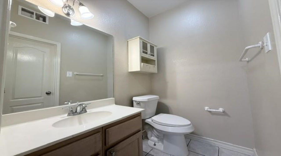 1420 Musser St, Laredo, Texas 78040, 2 Bedrooms Bedrooms, 4 Rooms Rooms,1 BathroomBathrooms,Residential,For Rent,1420 Musser St,20264010