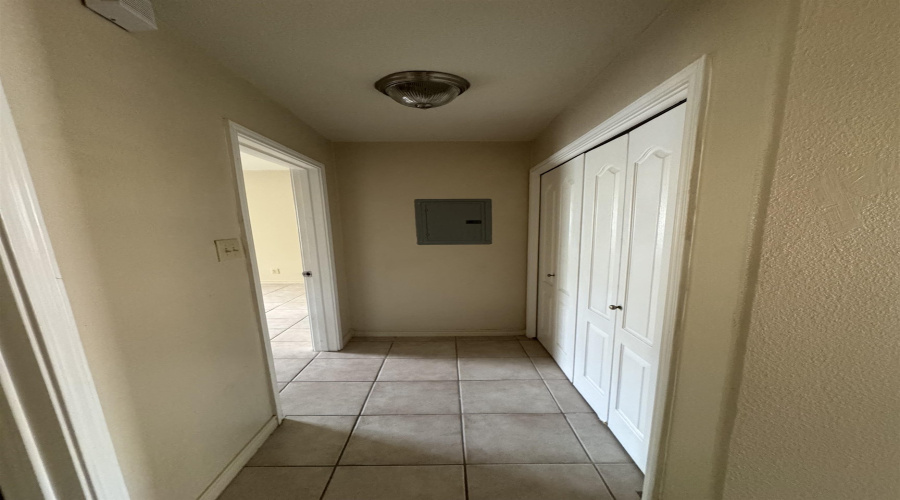1752 Tiara Trl, Laredo, Texas 78041, 2 Bedrooms Bedrooms, 5 Rooms Rooms,2 BathroomsBathrooms,Residential,For Rent,1752 Tiara Trl,20264012