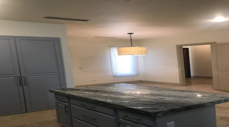 2110 Bermuda Dr, Laredo, Texas 78045, 3 Bedrooms Bedrooms, 7 Rooms Rooms,4 BathroomsBathrooms,Residential,For Rent,2110 Bermuda Dr,20264013