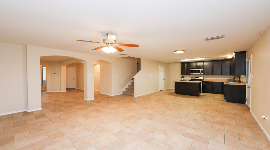 10510 Twilight Dr, Laredo, Texas 78045, 4 Bedrooms Bedrooms, 8 Rooms Rooms,3 BathroomsBathrooms,Residential,For Sale,10510 Twilight Dr,20264015