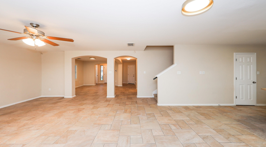 10510 Twilight Dr, Laredo, Texas 78045, 4 Bedrooms Bedrooms, 8 Rooms Rooms,3 BathroomsBathrooms,Residential,For Sale,10510 Twilight Dr,20264015