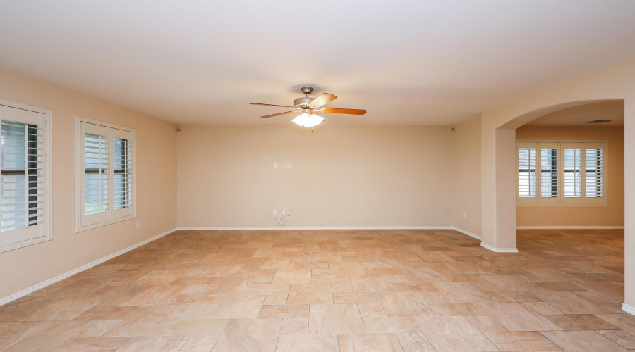 10510 Twilight Dr, Laredo, Texas 78045, 4 Bedrooms Bedrooms, 8 Rooms Rooms,3 BathroomsBathrooms,Residential,For Sale,10510 Twilight Dr,20264015