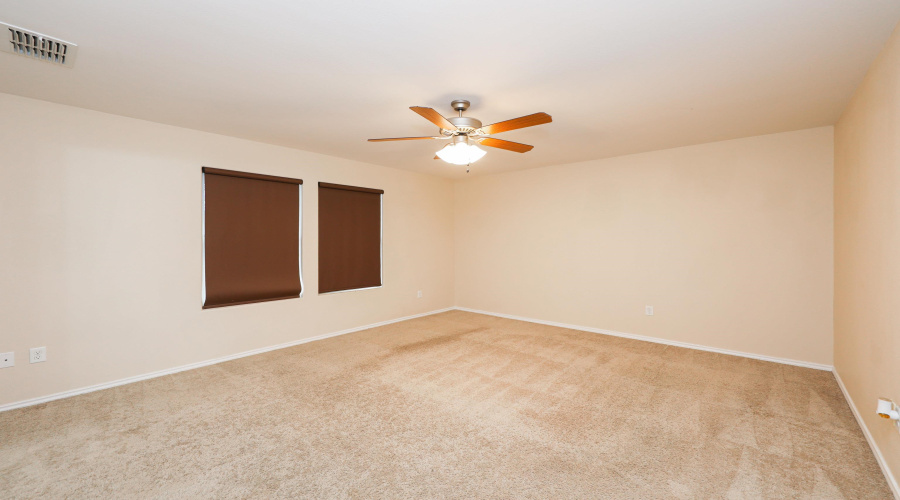 10510 Twilight Dr, Laredo, Texas 78045, 4 Bedrooms Bedrooms, 8 Rooms Rooms,3 BathroomsBathrooms,Residential,For Sale,10510 Twilight Dr,20264015