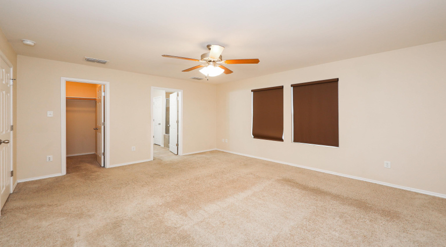 10510 Twilight Dr, Laredo, Texas 78045, 4 Bedrooms Bedrooms, 8 Rooms Rooms,3 BathroomsBathrooms,Residential,For Sale,10510 Twilight Dr,20264015
