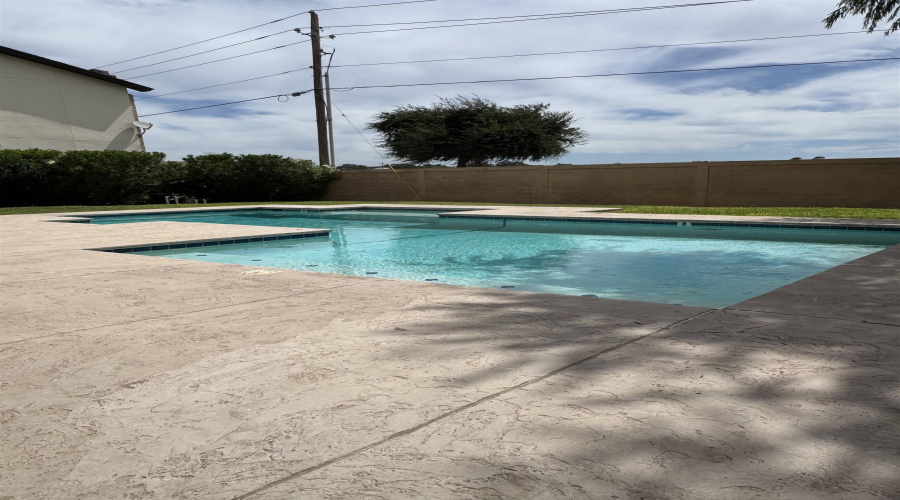 9809 Sterling St., Laredo, Texas 78045, 3 Bedrooms Bedrooms, 7 Rooms Rooms,2 BathroomsBathrooms,Residential,For Rent,9809 Sterling St.,20264016