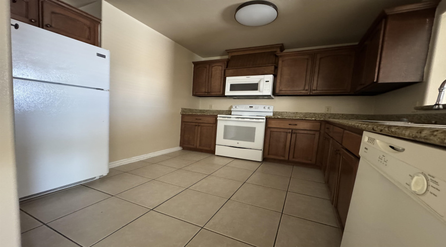 9809 Sterling St., Laredo, Texas 78045, 3 Bedrooms Bedrooms, 7 Rooms Rooms,2 BathroomsBathrooms,Residential,For Rent,9809 Sterling St.,20264016
