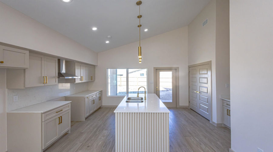 5704 Kylee Dr., Laredo, Texas 78043, 4 Bedrooms Bedrooms, 6 Rooms Rooms,2 BathroomsBathrooms,Residential,For Rent,5704 Kylee Dr.,20264018