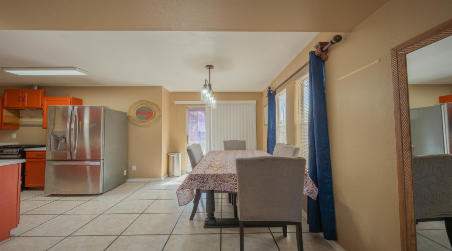 1221 Eisenhower Dr, Laredo, Texas 78046-5901, 3 Bedrooms Bedrooms, 6 Rooms Rooms,3 BathroomsBathrooms,Residential,For Sale,1221 Eisenhower Dr,20264021