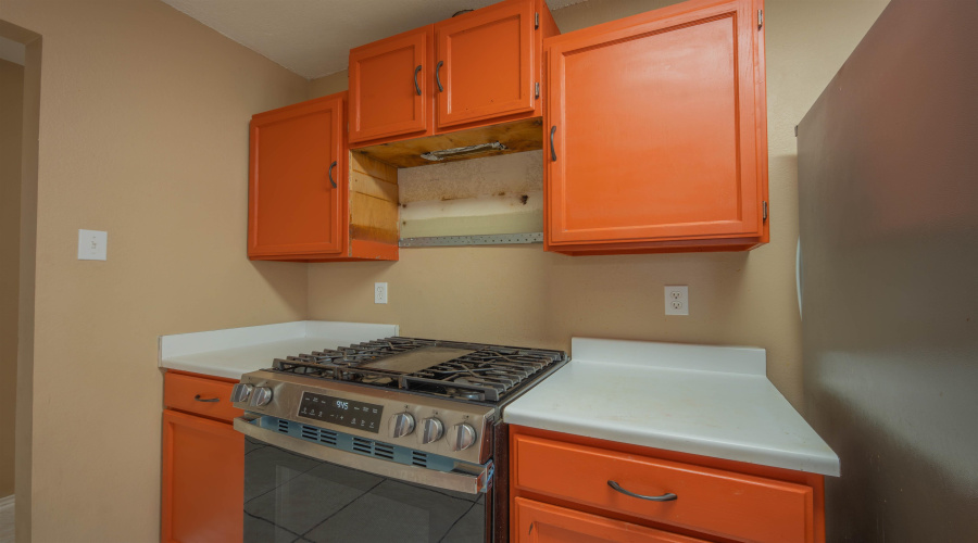1221 Eisenhower Dr, Laredo, Texas 78046-5901, 3 Bedrooms Bedrooms, 6 Rooms Rooms,3 BathroomsBathrooms,Residential,For Sale,1221 Eisenhower Dr,20264021