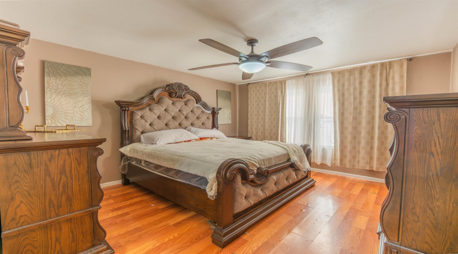 1221 Eisenhower Dr, Laredo, Texas 78046-5901, 3 Bedrooms Bedrooms, 6 Rooms Rooms,3 BathroomsBathrooms,Residential,For Sale,1221 Eisenhower Dr,20264021