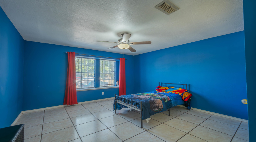 1221 Eisenhower Dr, Laredo, Texas 78046-5901, 3 Bedrooms Bedrooms, 6 Rooms Rooms,3 BathroomsBathrooms,Residential,For Sale,1221 Eisenhower Dr,20264021