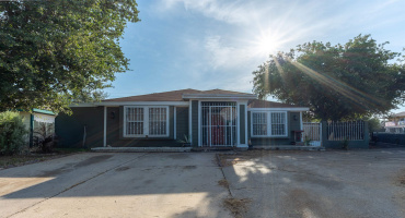1221 Eisenhower Dr, Laredo, Texas 78046-5901, 3 Bedrooms Bedrooms, 6 Rooms Rooms,3 BathroomsBathrooms,Residential,For Sale,1221 Eisenhower Dr,20264021