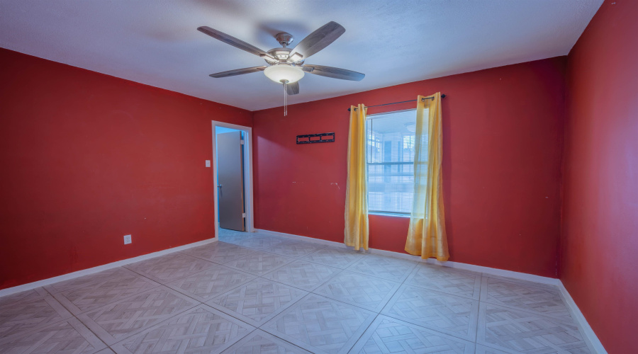 1221 Eisenhower Dr, Laredo, Texas 78046-5901, 3 Bedrooms Bedrooms, 6 Rooms Rooms,3 BathroomsBathrooms,Residential,For Sale,1221 Eisenhower Dr,20264021