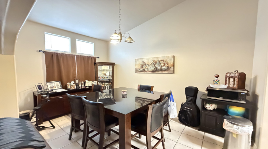 1751 Tiara Trl, Laredo, Texas 78045, 2 Bedrooms Bedrooms, 5 Rooms Rooms,2 BathroomsBathrooms,Residential,For Sale,1751 Tiara Trl,20264024