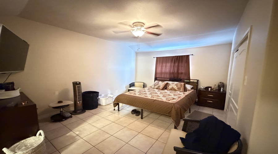 1751 Tiara Trl, Laredo, Texas 78045, 2 Bedrooms Bedrooms, 5 Rooms Rooms,2 BathroomsBathrooms,Residential,For Sale,1751 Tiara Trl,20264024