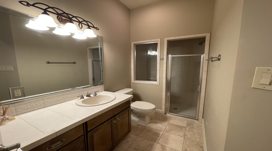 232 Middleston Dr, Laredo, Texas 78045, 3 Bedrooms Bedrooms, 6 Rooms Rooms,3 BathroomsBathrooms,Residential,For Rent,232 Middleston Dr,20264027