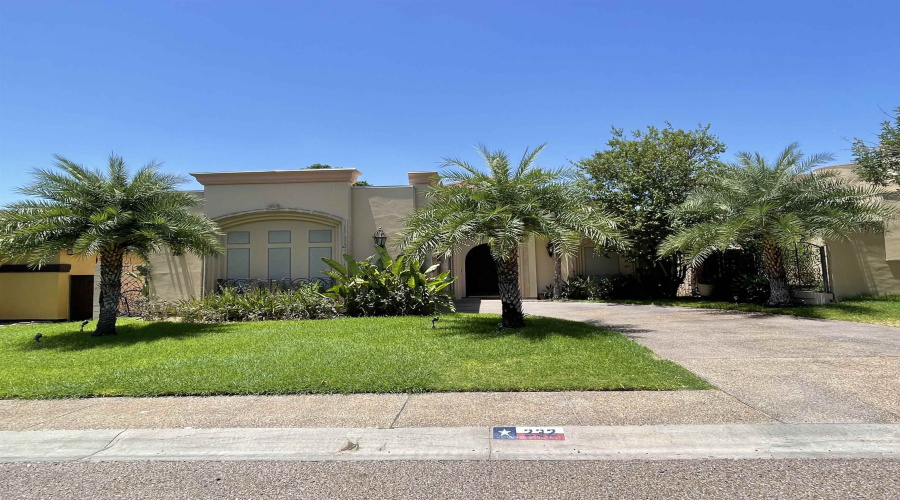 232 Middleston Dr, Laredo, Texas 78045, 3 Bedrooms Bedrooms, 6 Rooms Rooms,3 BathroomsBathrooms,Residential,For Rent,232 Middleston Dr,20264027