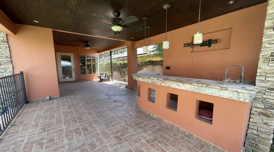 232 Middleston Dr, Laredo, Texas 78045, 3 Bedrooms Bedrooms, 6 Rooms Rooms,3 BathroomsBathrooms,Residential,For Rent,232 Middleston Dr,20264027