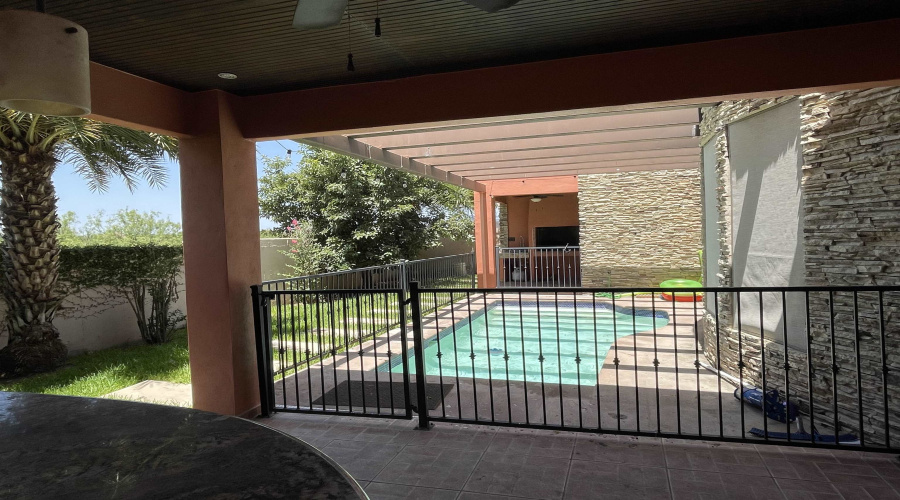 232 Middleston Dr, Laredo, Texas 78045, 3 Bedrooms Bedrooms, 6 Rooms Rooms,3 BathroomsBathrooms,Residential,For Rent,232 Middleston Dr,20264027