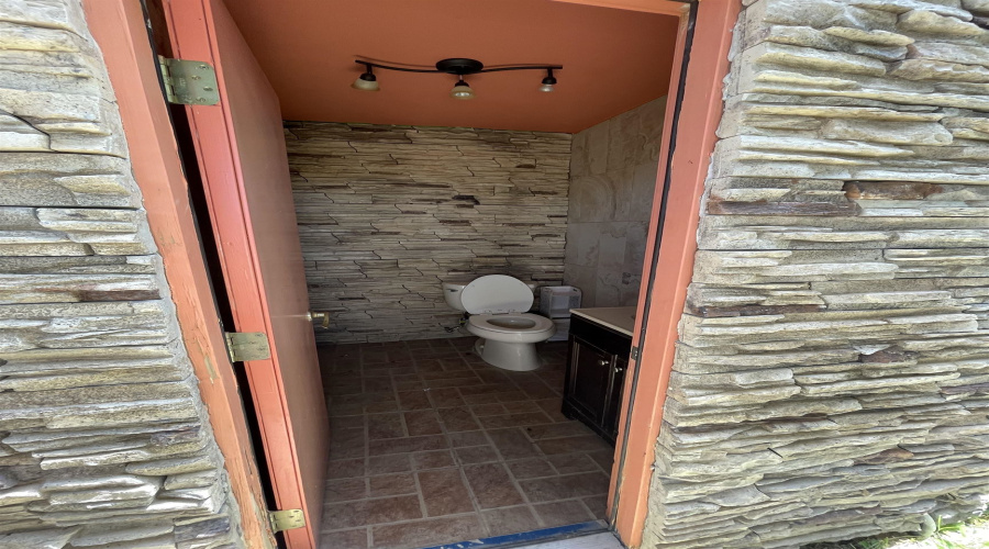 232 Middleston Dr, Laredo, Texas 78045, 3 Bedrooms Bedrooms, 6 Rooms Rooms,3 BathroomsBathrooms,Residential,For Rent,232 Middleston Dr,20264027