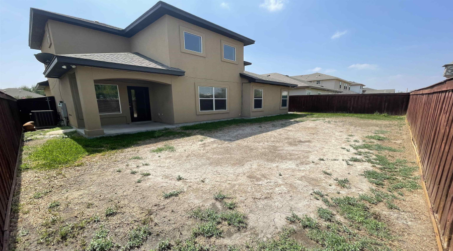 2314 Leo Reyes Ct, Laredo, Texas 78041, 3 Bedrooms Bedrooms, 6 Rooms Rooms,2 BathroomsBathrooms,Residential,For Rent,2314 Leo Reyes Ct,20264028