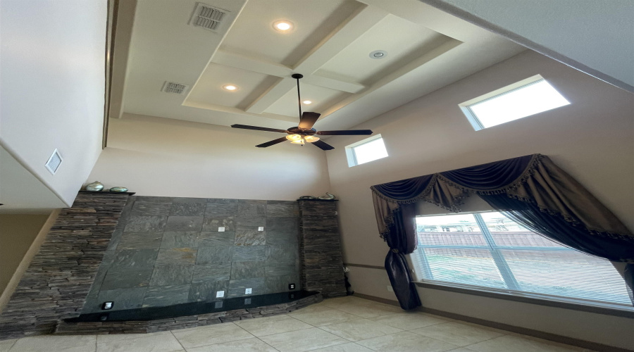 2314 Leo Reyes Ct, Laredo, Texas 78041, 3 Bedrooms Bedrooms, 6 Rooms Rooms,2 BathroomsBathrooms,Residential,For Rent,2314 Leo Reyes Ct,20264028