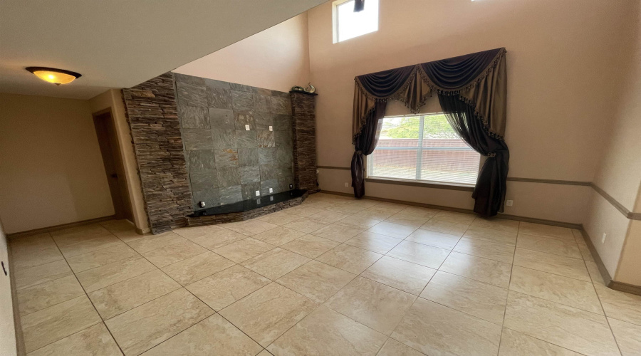 2314 Leo Reyes Ct, Laredo, Texas 78041, 3 Bedrooms Bedrooms, 6 Rooms Rooms,2 BathroomsBathrooms,Residential,For Rent,2314 Leo Reyes Ct,20264028