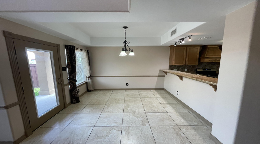 2314 Leo Reyes Ct, Laredo, Texas 78041, 3 Bedrooms Bedrooms, 6 Rooms Rooms,2 BathroomsBathrooms,Residential,For Rent,2314 Leo Reyes Ct,20264028
