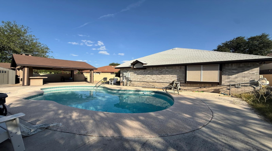 9638 Mallard Lp, Laredo, Texas 78045, 3 Bedrooms Bedrooms, 4 Rooms Rooms,2 BathroomsBathrooms,Residential,For Sale,9638 Mallard Lp,20264031