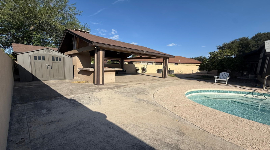 9638 Mallard Lp, Laredo, Texas 78045, 3 Bedrooms Bedrooms, 4 Rooms Rooms,2 BathroomsBathrooms,Residential,For Sale,9638 Mallard Lp,20264031