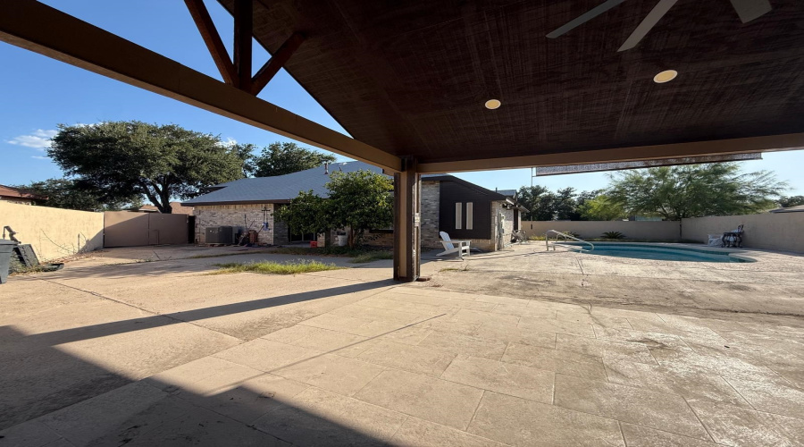 9638 Mallard Lp, Laredo, Texas 78045, 3 Bedrooms Bedrooms, 4 Rooms Rooms,2 BathroomsBathrooms,Residential,For Sale,9638 Mallard Lp,20264031