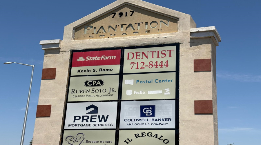 7917 McPherson Rd, LAREDO, Texas 78041-3576, 11 Rooms Rooms,2 BathroomsBathrooms,Commercial retail/office,For Sale,7917 McPherson Rd,20264033